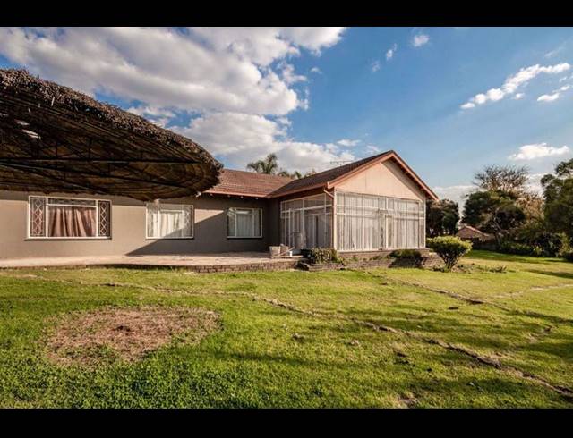 11 BEDROOM HOUSE FOR SALE IN TERENURE